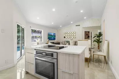 1427 Seagrape Circle, Weston, FL 33326 - Photo 20