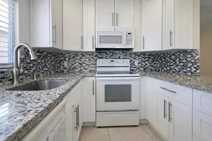 176 Tuscany C, Delray Beach, FL 33446 - Photo 10