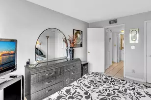 9041 Sunrise Lakes Blvd, Sunrise, FL 33322 - Photo 28