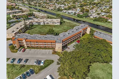 9041 Sunrise Lakes Boulevard #113, Sunrise, FL 33322 - Photo 32