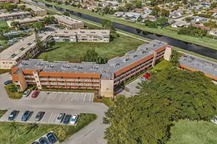 9041 Sunrise Lakes Blvd, Sunrise, FL 33322 - Photo 32