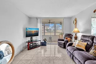 9041 Sunrise Lakes Blvd, Sunrise, FL 33322 - Photo 4