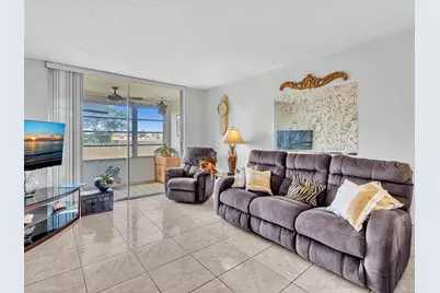 9041 Sunrise Lakes Boulevard #113, Sunrise, FL 33322 - Photo 2