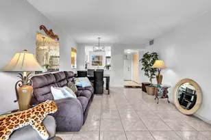 9041 Sunrise Lakes Blvd, Sunrise, FL 33322 - Photo 6