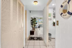 9041 Sunrise Lakes Blvd, Sunrise, FL 33322 - Photo 12