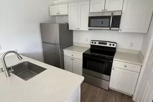 902 E Tiffany Dr, West Palm Beach, FL 33407 - Photo 16