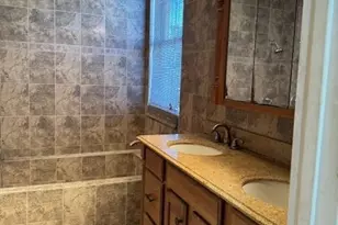 17855 NW 15th Ct, Pembroke Pines, FL 33029 - Photo 10