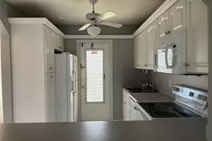 1100 Pine Dr, Pompano Beach, FL 33060 - Photo 4