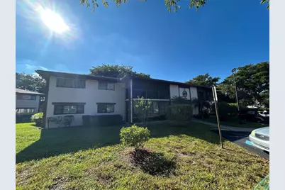 9624 S Belfort Circle #202, Tamarac, FL 33321 - Photo 2