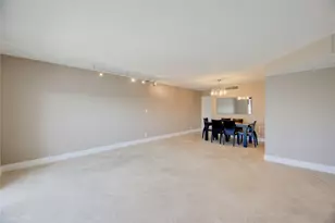 1 Las Olas Circle Unit, Fort Lauderdale, FL 33316 - Photo 4