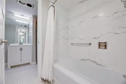 1 Las Olas Circle #605, Fort Lauderdale, FL 33316 - Photo 16