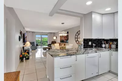 2615 NE 3rd Court #411, Boynton Beach, FL 33435 - Photo 4