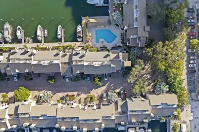 8 Portside Drive #8a, Fort Lauderdale, FL 33316 - Photo 2