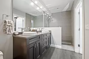 8 Portside Dr, Fort Lauderdale, FL 33316 - Photo 10