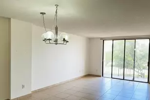 901 Hillcrest Dr, Hollywood, FL 33021 - Photo 2