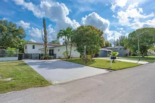 20335 NE 13th Ct, Miami, FL 33179 - Photo 42