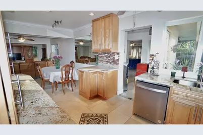 1240 SW 4th Avenue, Pompano Beach, FL 33060 - Photo 12