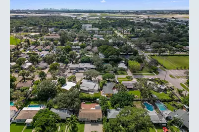 823 SW 27th Street, Fort Lauderdale, FL 33315 - Photo 52