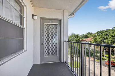 101 SW 132nd Way #418J, Hollywood, FL 33027 - Photo 2