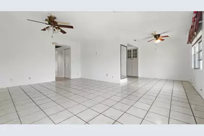 101 SW 132nd Way #418J, Hollywood, FL 33027 - Photo 4