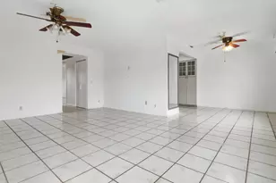 101 SW 132nd Way, Hollywood, FL 33027 - Photo 4