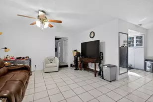 101 SW 132nd Way, Hollywood, FL 33027 - Photo 4