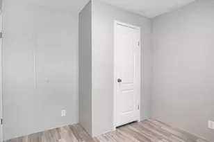 5681 SW Cypress Dr, Fort Lauderdale, FL 33312 - Photo 10