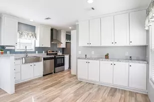 5681 SW Cypress Dr, Fort Lauderdale, FL 33312 - Photo 4