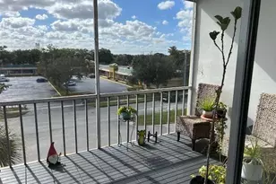 1000 Country Club Dr, Margate, FL 33063 - Photo 18