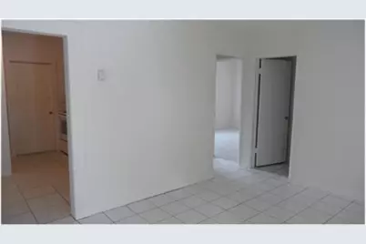 324 NW 42nd Street, Oakland Park, FL 33309 - Photo 2