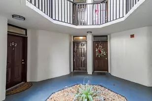 210 Lake Pointe Dr, Oakland Park, FL 33309 - Photo 30