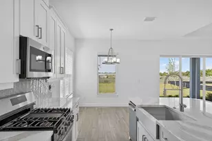 13605 SW Alejandro Ct, Port Saint Lucie, FL 34987 - Photo 4