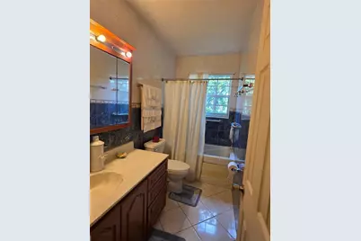 1260 NW 178th Terrace, Miami Gardens, FL 33169 - Photo 10