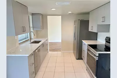 6875 NW 15th Street, Margate, FL 33063 - Photo 10