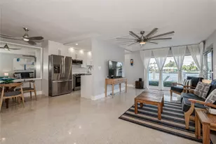 561 Bayshore Dr, Fort Lauderdale, FL 33304 - Photo 4