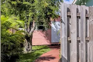 2611 NE 20th St, Pompano Beach, FL 33062 - Photo 30