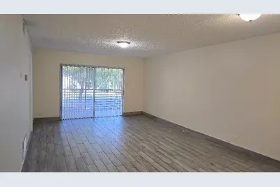 2810 Riverside Drive #202, Coral Springs, FL 33065 - Photo 8
