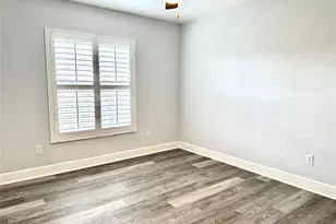 1886 SW Grey Falcon Cir Circle SW, Vero Beach, FL 32962 - Photo 20