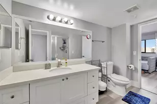 2200 S Cypress Bend Dr, Pompano Beach, FL 33069 - Photo 18