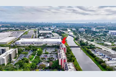 2200 S Cypress Bend Drive #702, Pompano Beach, FL 33069 - Photo 28