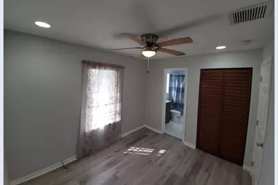 197 NW Eller, Deerfield Beach, FL 33441 - Photo 12