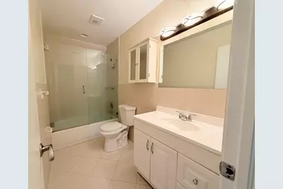 71 Laredo Lane, Boca Raton, FL 33487 - Photo 12
