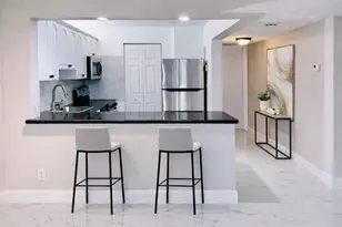 8060 N Colony Cir, Tamarac, FL 33321 - Photo 2