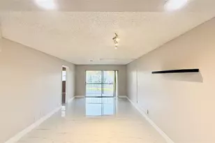 8060 N Colony Cir, Tamarac, FL 33321 - Photo 10