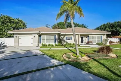 2622 NE 27th Avenue, Lighthouse Point, FL 33064 - Photo 24