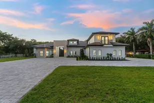 6451 Rodeo Dr, Southwest Ranches, FL 33330 - Photo 4