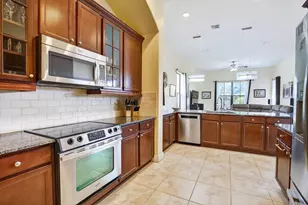 8541 NW 38th St, Cooper City, FL 33024 - Photo 18