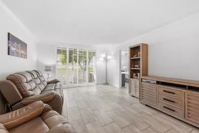 9460 Sunrise Lakes Boulevard #112, Sunrise, FL 33322 - Photo 6