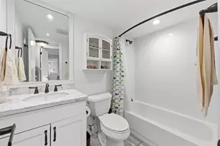 9460 Sunrise Lakes Blvd, Sunrise, FL 33322 - Photo 16