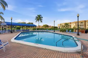 9460 Sunrise Lakes Blvd, Sunrise, FL 33322 - Photo 24